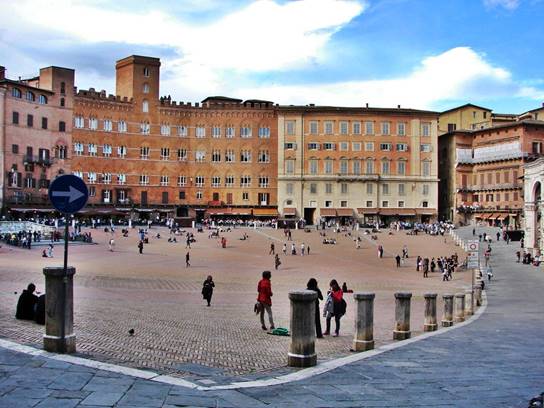 http://paradiseintheworld.com/wp-content/uploads/2012/06/siena-city.jpg