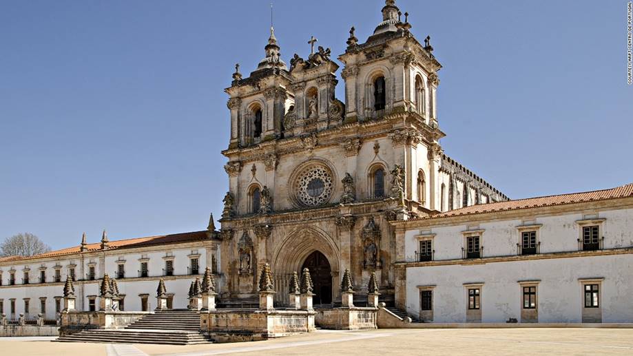 http://i2.cdn.turner.com/cnnnext/dam/assets/150210140739-travel-central-portugal-alcobaca-monastery-super-169.jpg