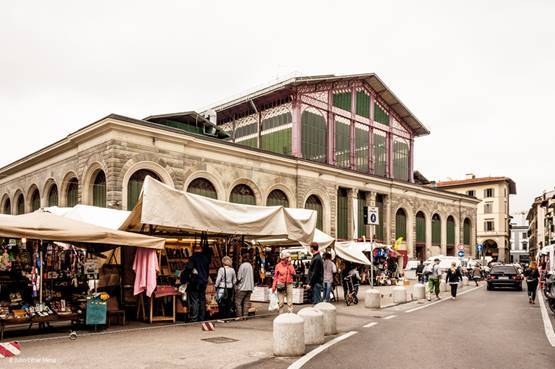 http://www.turismo.intoscana.it/allthingstuscany/tuscanycious/files/2013/02/mercato_centrale.jpg